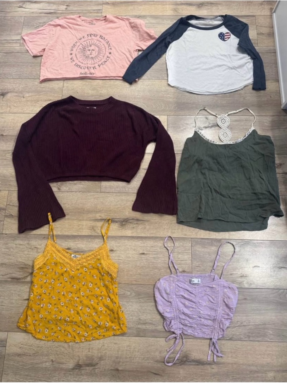 Hollister lot of 6 junior girl tops